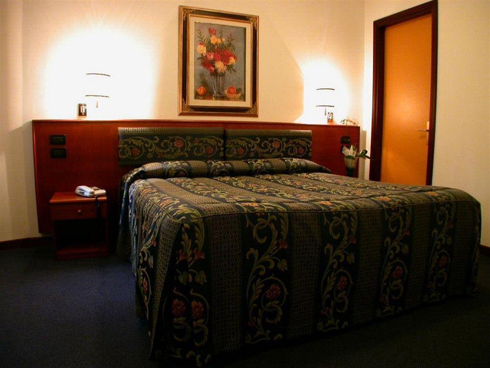 Hotel Cristallo Conegliano Ngoại thất bức ảnh